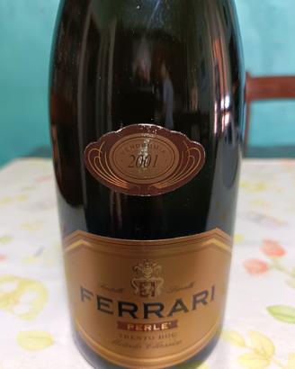 spumante brut Ferrari  perle del 2001