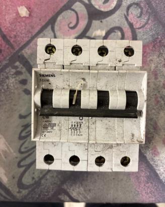interruttore magnetotermico Siemens 5SX46