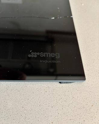 Smeg SIB2741D piano induzione– vetro scheggiato