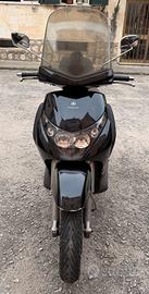 Beverly 250 Nero