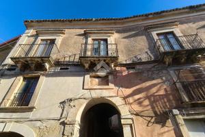 MULTILOCALE A MONTEROSSO ALMO