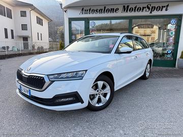 SKODA Octavia 2.0 TDI EVO SCR DSG Wagon Style