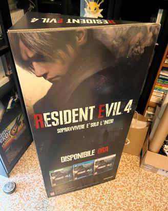 Resident Evil 4 Stand Espositore Ufficiale Ps5