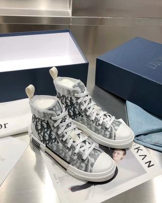 Dior High “Oblique”