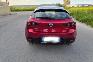  mazda 3 2.0 L hybrid Exceed 150 cv