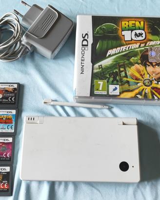 Nintendo DSi + 5 Giochi