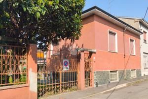 CASA INDIPENDENTE A CORMANO