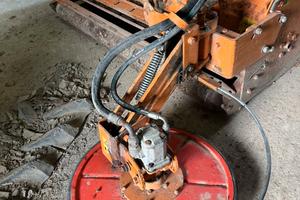 Trincia con spostamento e disco per sottofila