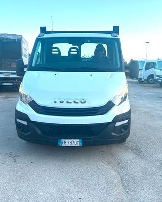camion iveco daily 35c15 ribaltabile