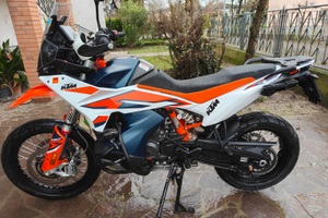 Ktm 890r