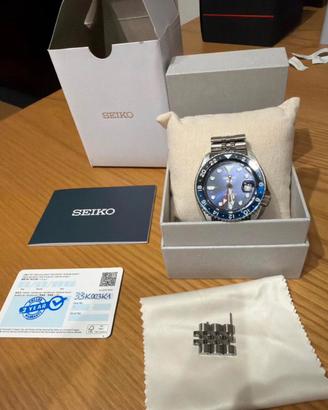 Seiko 5 Sports GMT SSK003K1 – Full Set