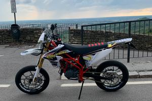 Suzuki Valenti n01 Derby