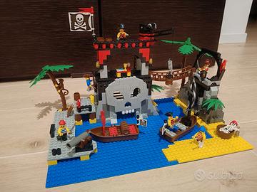 lego pirati skull Island 