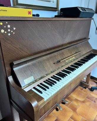 Pianoforte verticale