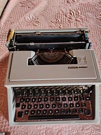 macchina da scrivere 