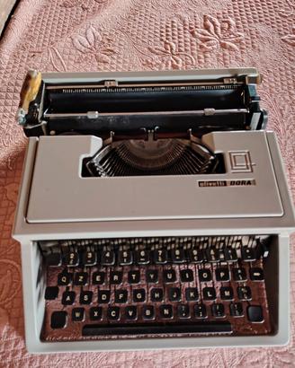 macchina da scrivere 