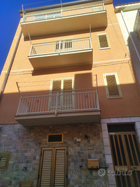 Casa Singola a Santa Caterina Villarmosa