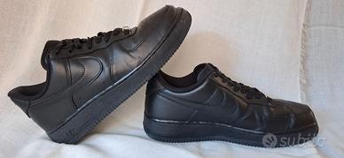 Sneackers NIKE AIR FORCE 1 nere