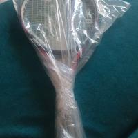 Svendita racchetta tennis