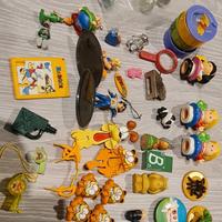 lotto di tanti personaggi 