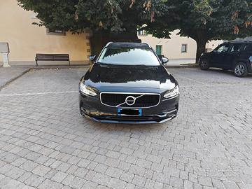 Volvo v90 d4