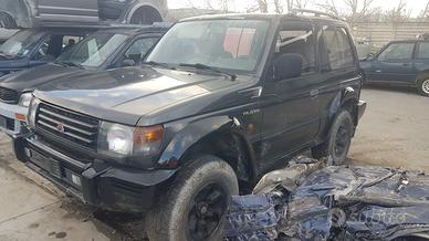 MITSUBISHI  Pajero 2.5cc diesel del 1992 ricambi