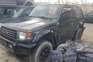 MITSUBISHI  Pajero 2.5cc diesel del 1992 ricambi