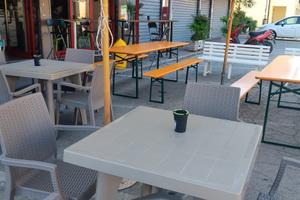 Avviata pizzeria per asporto con licenza bar