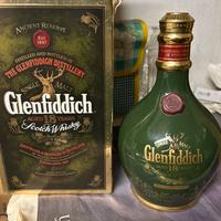 Bottiglie whisky e liquori e mignon