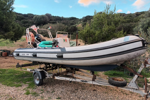 Motore gommone e carello