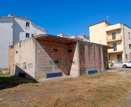 Marconia stabile in costruzione in centro