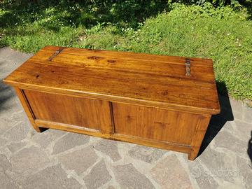 Piccola cassapanca fine'otto in  pioppo