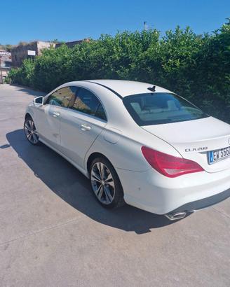 Mercedes-benzina CLA 200 CDI