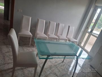 Tavolo allungabile in vetro più 6 sedie