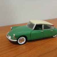 Citroen Ds19 Rio scala 1:43 