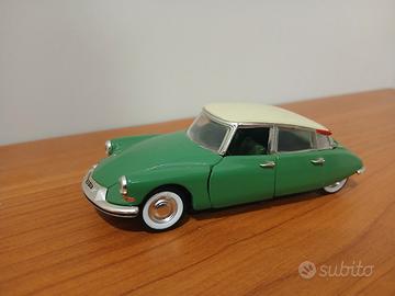 Citroen Ds19 Rio scala 1:43 