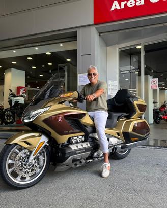 HONDA GOLDWING TOUR 1800 DCT