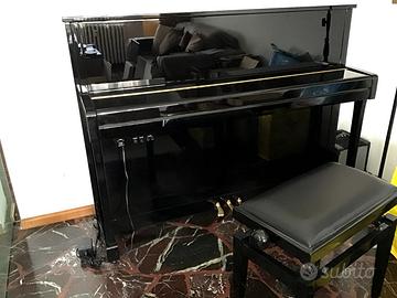 pianoforte yamaha elettronico e tradiz