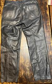 pantaloni in vera pelle nera vintage
