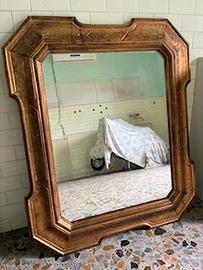 Specchio d’antiquariato con intarsi