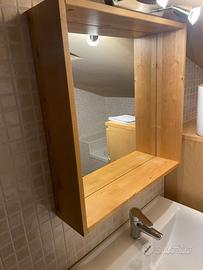 Specchio da bagno 50x50 cm con mensolina in legno