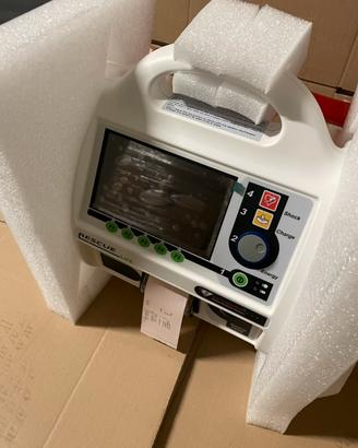 Defibrillatore e Monitor Bifasico PROGETTI