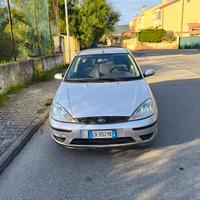 Ford focus con gancio traino 
