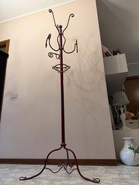Elegante attaccapanni vintage in ferro battuto