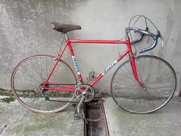 Bicicletta da corsa vintage 