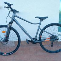 BTWIN Bici trekking Riverside 900