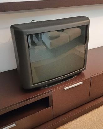 Televisore Sony Trinitron a tubo catodico