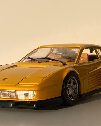Modellino Ferrari Testarossa 1984Burago scala 1/18