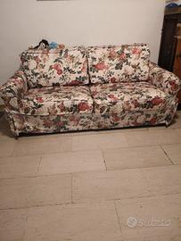 divano, non è un divano letto.