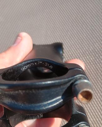 attacco manubrio cannondale two e Shimano pro 